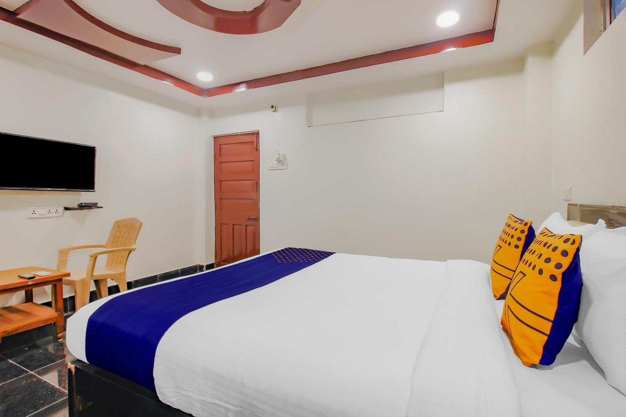 Spot On Hotel Grand Inn Warangal Exterior photo