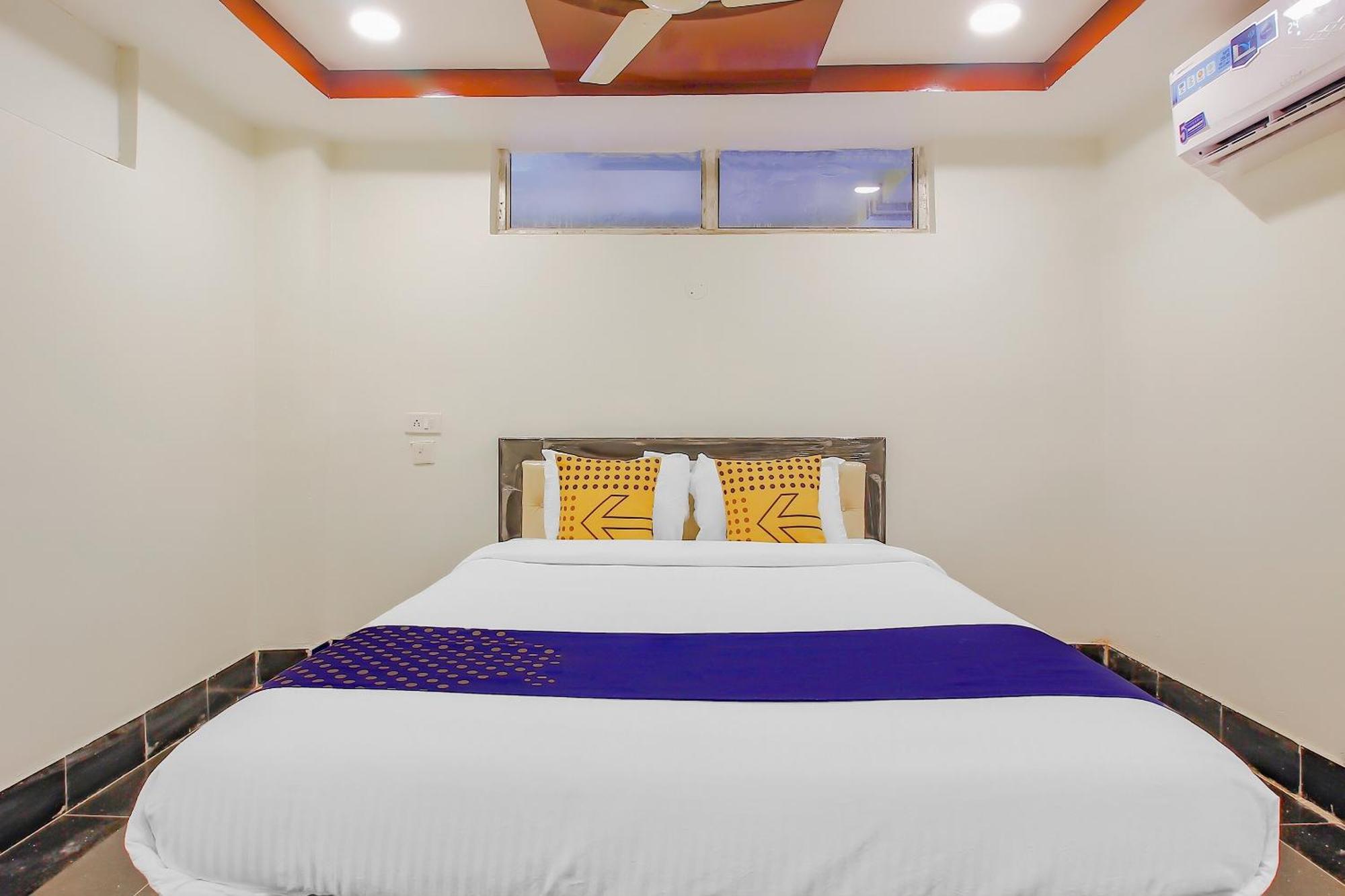 Spot On Hotel Grand Inn Warangal Exterior photo